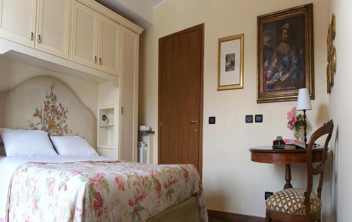 La Tana Del Tasso Ventimiglia Bed & Breakfast Luaran gambar