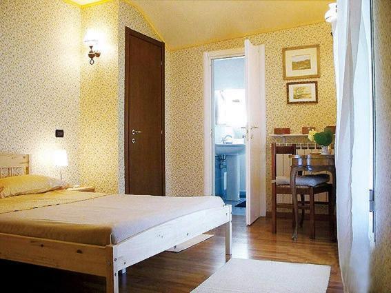 La Tana Del Tasso Ventimiglia Bed & Breakfast Luaran gambar