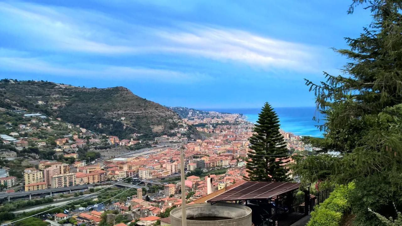 La Tana Del Tasso Ventimiglia Bed & Breakfast Luaran gambar